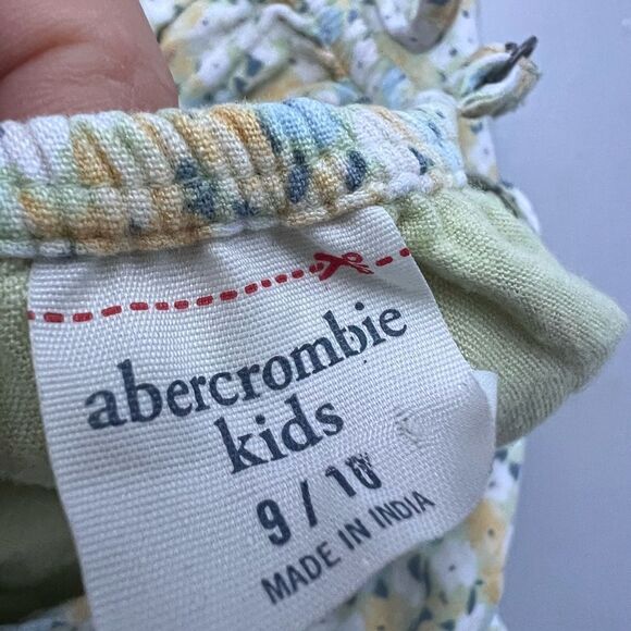 Abercrombie Kids Girl’s Green Floral Romper in Size 9/10 Y - Picture 5 of 5